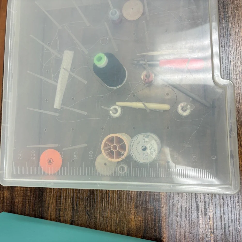 PlasticArtBin Super Satchel Thread Box Organizer with Spindles and SewingNotions